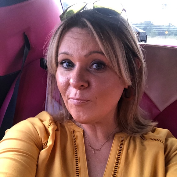 Meet your Posher, Cristal - Picture 6 of 8